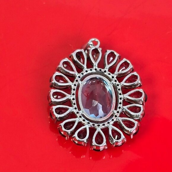925 Sterling Silver Pendant 3x2.5cm with Natural Blue Topaz & Garnet Gemstones - Picture 4 of 8